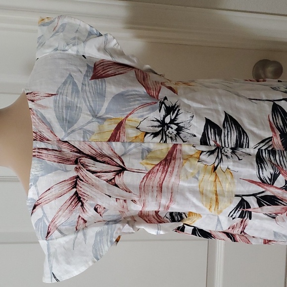 5.95 shipping C & C m linen mini pastel tropical print flutter sleeve pull over - Picture 3 of 9